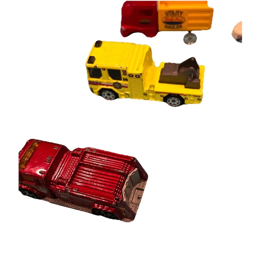 Hot Wheels And Matchbox Cars Lot (13) Various Type And Age As-is Vintage